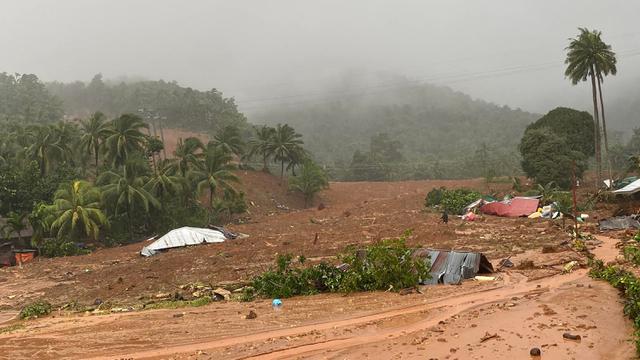 FOTO: Badai Tropis Agaton Sebabkan Banjir dan Tanah Longsor di Filipina