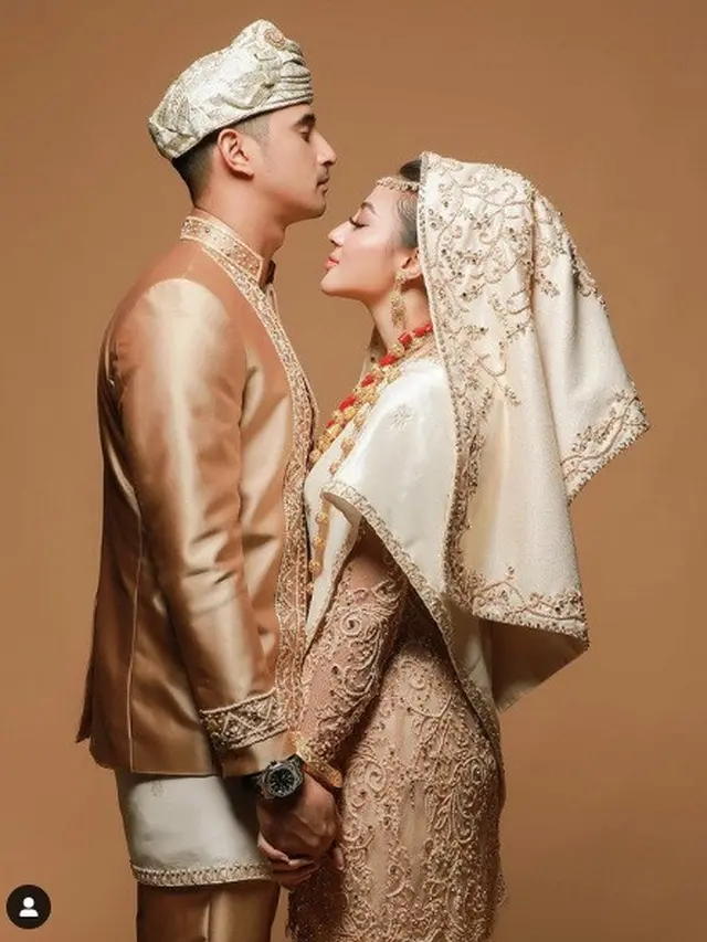 7 Potret Ali Syakieb dan Margin Wieheerm saat Syuting Bismillah Cinta, Mesra Banget