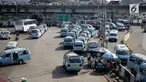 Terminal Kampung Melayu mulai beroperasi kembali, usai ledakan yang diduga bom bunuh diri Rabu, 24 Mei 2017 malam. Namun, Halte Transjakarta ditutup sementara karena masih dalam perbaikan.