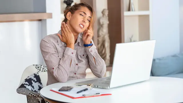 Gejala Neck Tension yang Perlu Dikenali