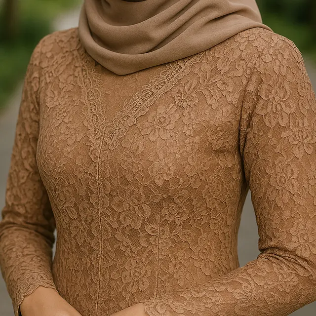 7 Inspirasi Kebaya Brokat Renda untuk Hijab, Punya Syahnaz Sadiqah Curi Perhatian