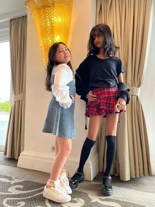 <p>Eleeya adalah anak dari pernikahan Celine dan Dirly Idol. Anak berwajah cantik ini lahir pada 1 September 2012. [Foto: Instagram/jelley.koaci]</p>