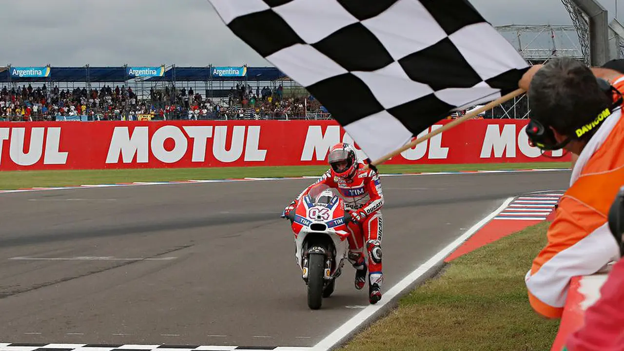 Sulit Selaraskan Mesin Ducati dengan Ban Michelin