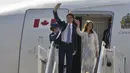 Trudeau dikaruniai tiga anak dalam pernikahan tersebut, yakni dua anak lelaki Xavier dan Hadrien, serta seorang anak perempuan Ella-Grace. (CLAUDIO CRUZ / AFP)