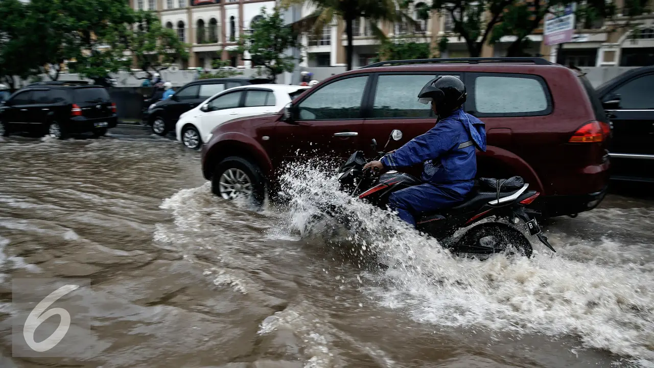 20160226-Banjir-Kelapa-Gading-Jakarta-FF