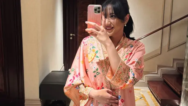 Ide Styling Rambut Agar Tampil Anggun Ketika Hari Raya (Instagram/@putri_tanjung)