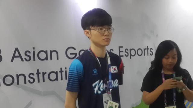 Lee Sang-hyeok (kiri) alias Faker, atlet e-sports handal Korea Selatan di nomor League of Legends.