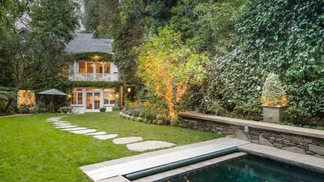 [Bintang] Jennifer Lawrence