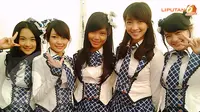 Personil JKT48 Ingatkan Fansnya untuk Salat