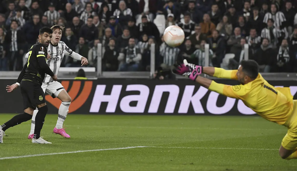 <p>Berkat hasil ini, Juventus pun memperbesar peluang mereka melaju ke semifinal. (Fabio Ferrari/LaPresse via AP)</p>