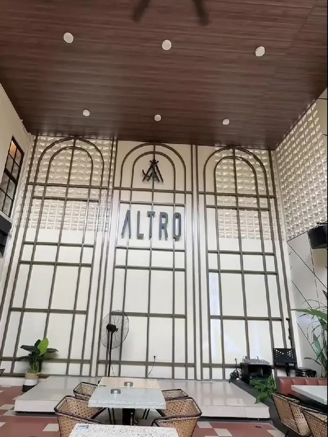 Potret Jenita Janet Buka Usaha Kafe dan Restoran Ramah Keluarga (credit: instagram/jenitajanet)