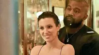 Kanye West dan Bianca Censori makan malam di Paris. (dok. Instagram @alwaysyzy/https://www.instagram.com/p/C38c3KWy01q/?img_index=1/Dinny Mutiah)