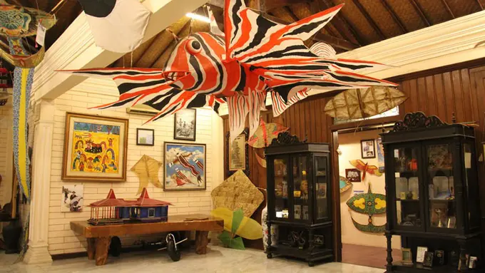 [Bintang] Museum Layang-layang
