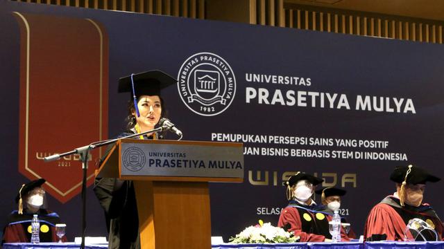 Pemupukan Persepsi Sains yang Positif dan Pemajuan Bisnis Berbasis STEM di Indonesia