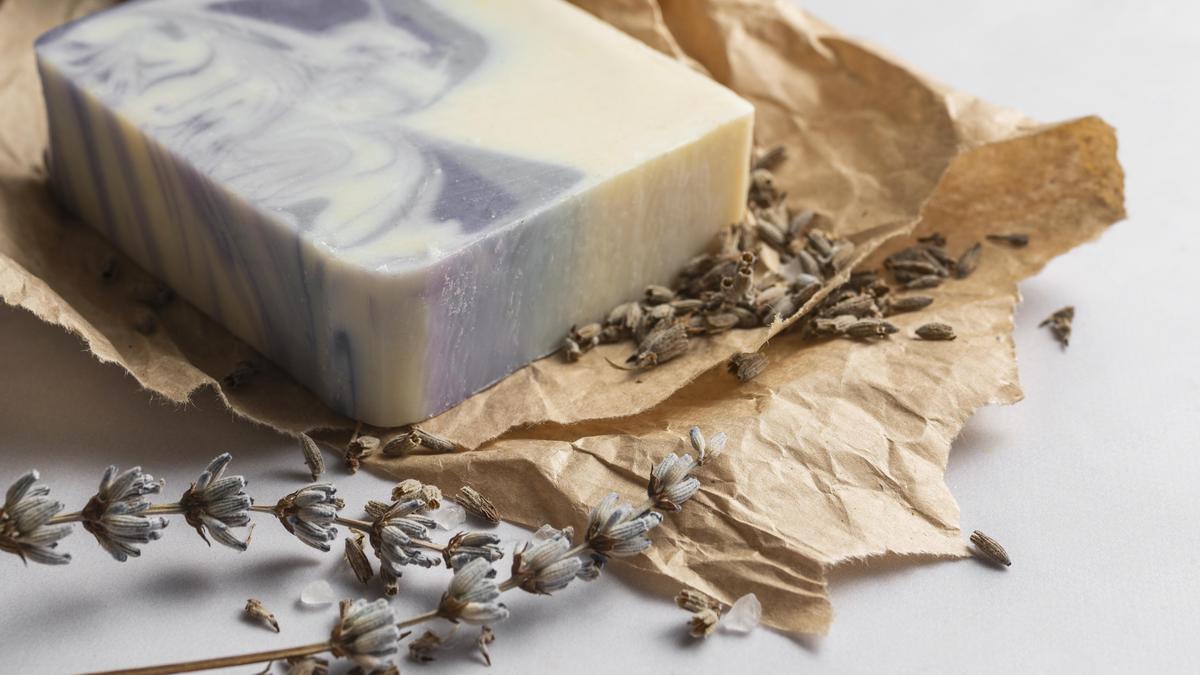Tips Memilih Sabun Eco-Friendly dan Manfaatnya untuk Kulit dan Lingkungan