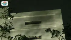 Api sendiri baru bisa dipadamkan satu jam kemudian setelah petugas menerjunkan belasan mobil pemadam kebakaran.