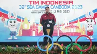 Menteri Pemuda dan Olahraga Republik Indonesia, Ario Bimo Nandito Ariotedjo memberikan sambutan saat pengukuhkan kontingen Indonesia untuk SEA Games 2023 Kamboja yang berlangsung di Kantor Kemenpora, Senayan, Jakarta, Selasa (02/05/2023). Sebanyak 599 atlet akan tampil dalam 31 cabang olahraga. (Bola.com/Bagaskara Lazuardi)