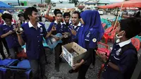 Mengamen, Mahasiswa di Palu Galang Dana untuk Jokowi-JK 