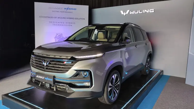 Wuling Almaz Hybrid