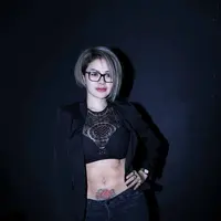 Nikita ditemui di Cilandak Town Square, Cilandak, Jakarta Selatan, Rabu, 18 Januari 2017. Niki terlihat seksi dengan busana serba hitam. Dalam film terbarunya Jakarta Undercover, Niki berperan sebagai pelacur bernama Sasha. (Nurwahyunan/Bintang.com)