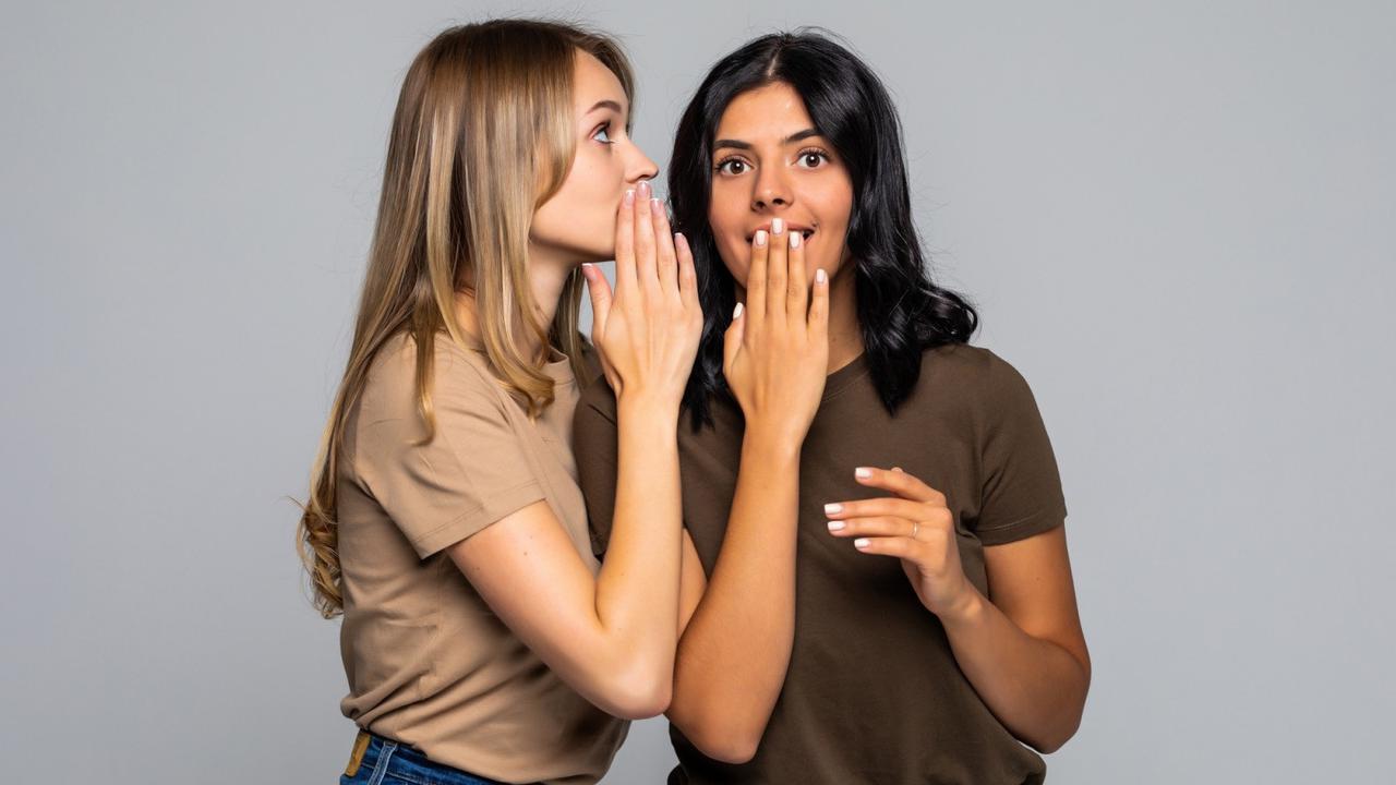 Ilustrasi sindiran, sentilan, menyindir, gosip, rahasia