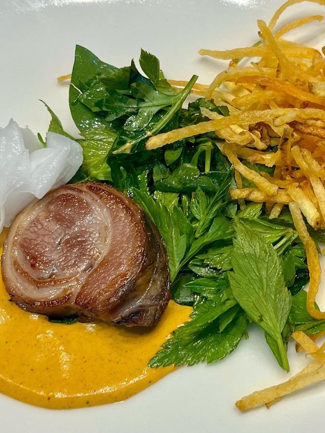 Fine Dining Mari Merangkai Bunga Seroja Bandung