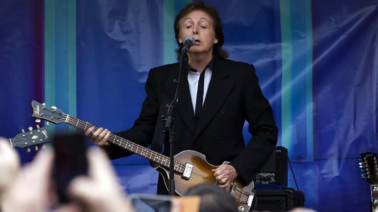 paul-mccartney-131025b.jpg