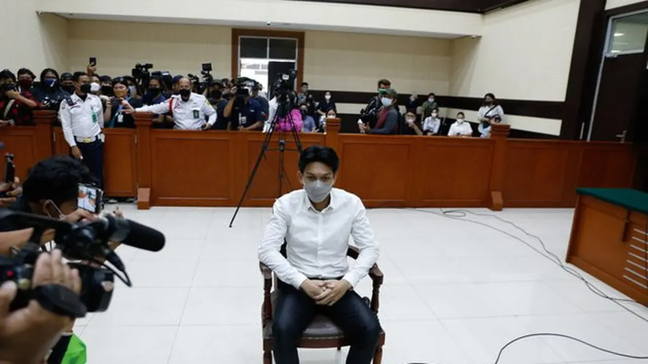 6 Potret Gaga Muhammad di Persidangan Lanjutan, Dituntut Hukuman 4 Tahun