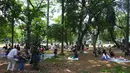Hingga pukul 12.44 WIB jumlah pengunjung Taman Margasatwa Ragunan, Jakarta, sudah menembus 13.262 orang. (Kapanlagi.com/Budy Santoso)