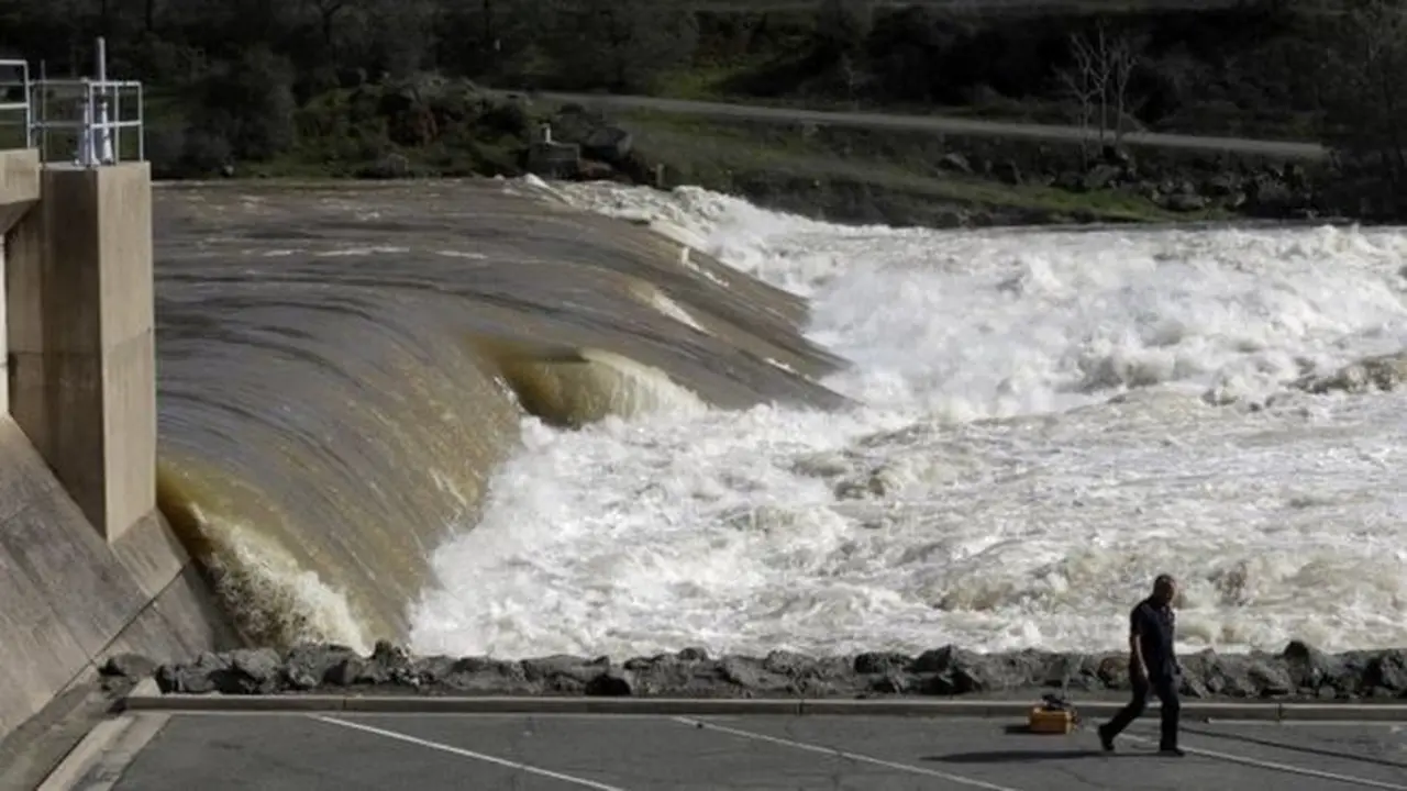 Bendungan di Danau Oroville. (AP)