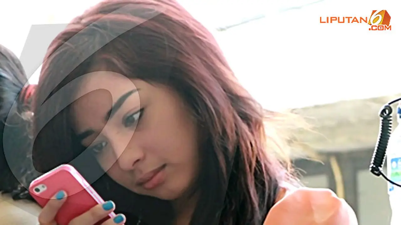 nikita-willy-130130c.jpg