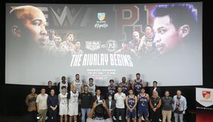 Indonesian Basketball League (IBL) resmi mengawali musim kompetisi IBL GoPay 2026 melalui konferensi pers pembukaan musim IBL 2026 di kawasan Senayan, Jakarta, Selasa (6/1/2026). (Bola.com/M Iqbal Ichsan)