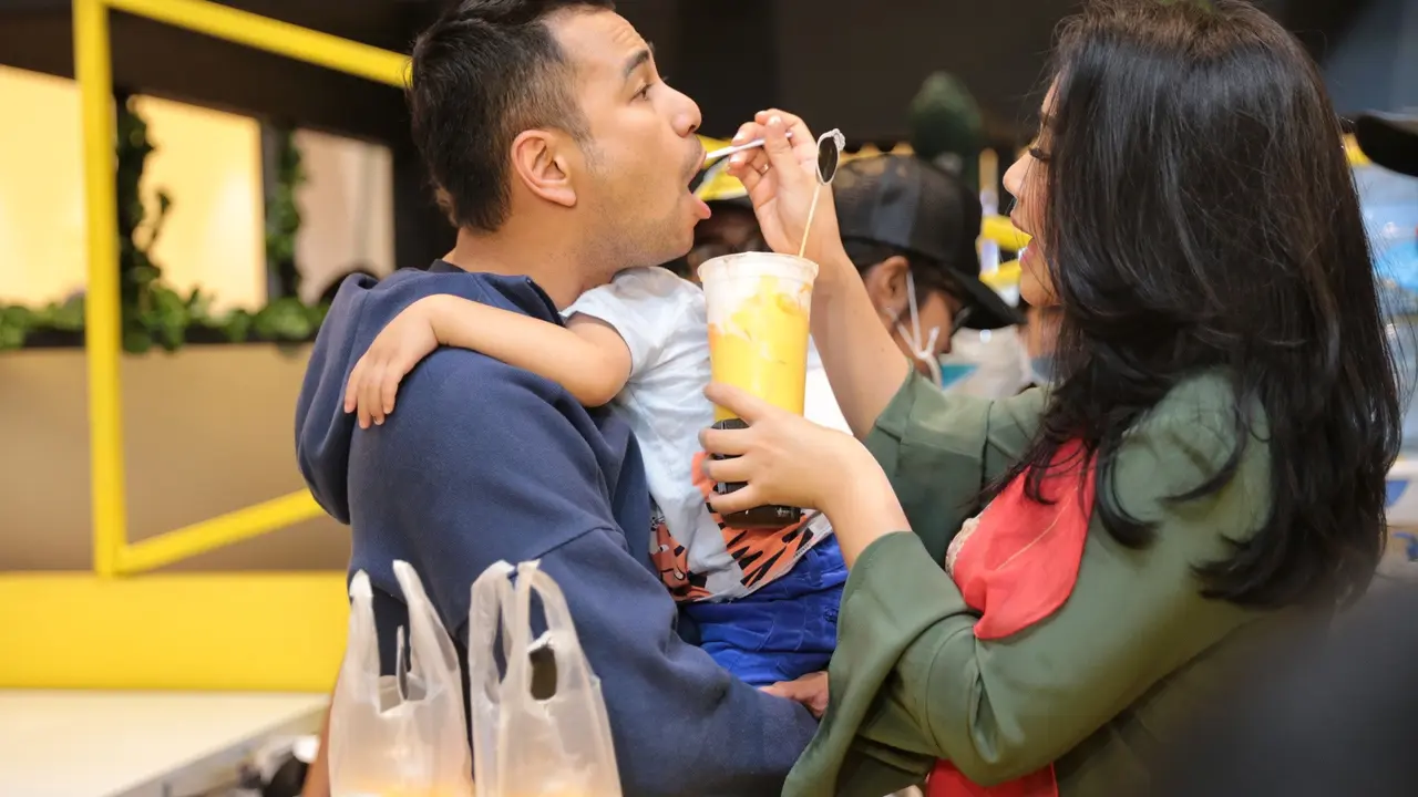 [Bintang] Raffi Ahmad dan Nagita Slavina