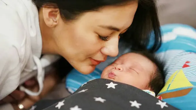 [Fimela] Paula Verhoeven dan Baim Wong