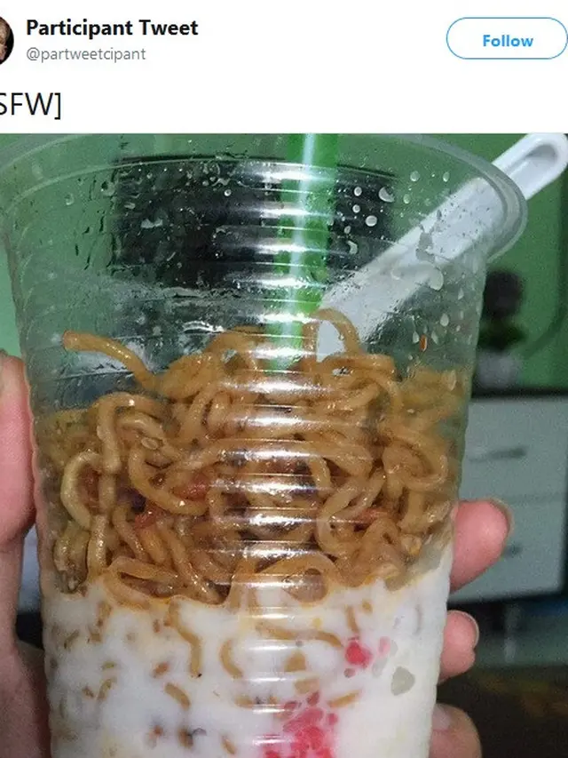 7 Cara Unik Makan Mi Instan Ala Netizen Ini Absurd Banget