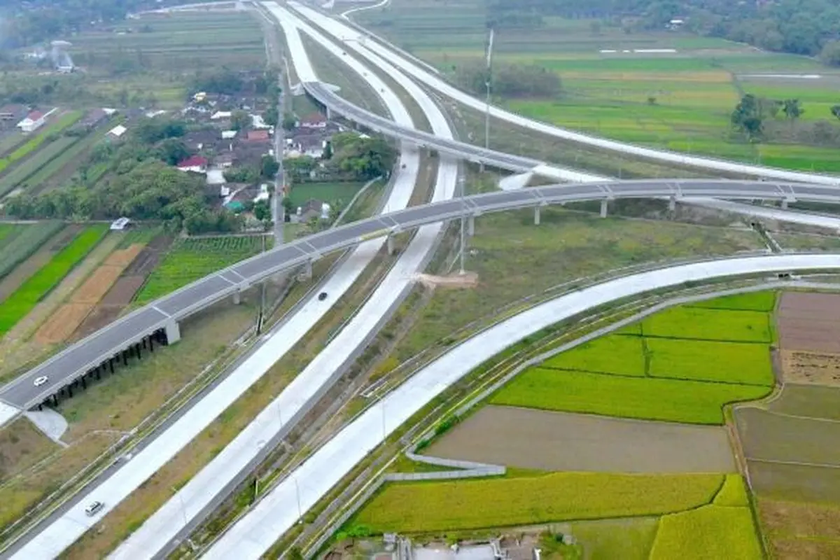 Kementerian PUPR berupaya untuk menyelesaikan pembangunan Jalan Tol Trans Jawa dari Merak - Banyuwangi sepanjang 1.150 Km pada akhir tahun 2019. (Dok Kementerian PUPR)