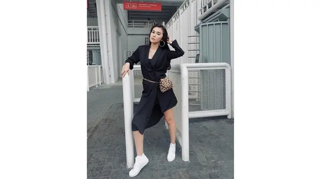 6 Potret Vicy Melanie, Sosok yang Mendampingi Kevin Aprilio Saat Punya Utang Hingga Rp 17 Miliar