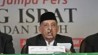 Perwakilan MUI Abdullah Jaidi (tengah) bersama Menteri Agama Lukman Hakim Saiffudin (kiri) dan Dirjen Bimas Islam Muhammadiyah Amin memberi keterangan hasil Sidang Isbat, Jakarta, Selasa (15/5). (Merdeka.com/Iqbal Nugroho)