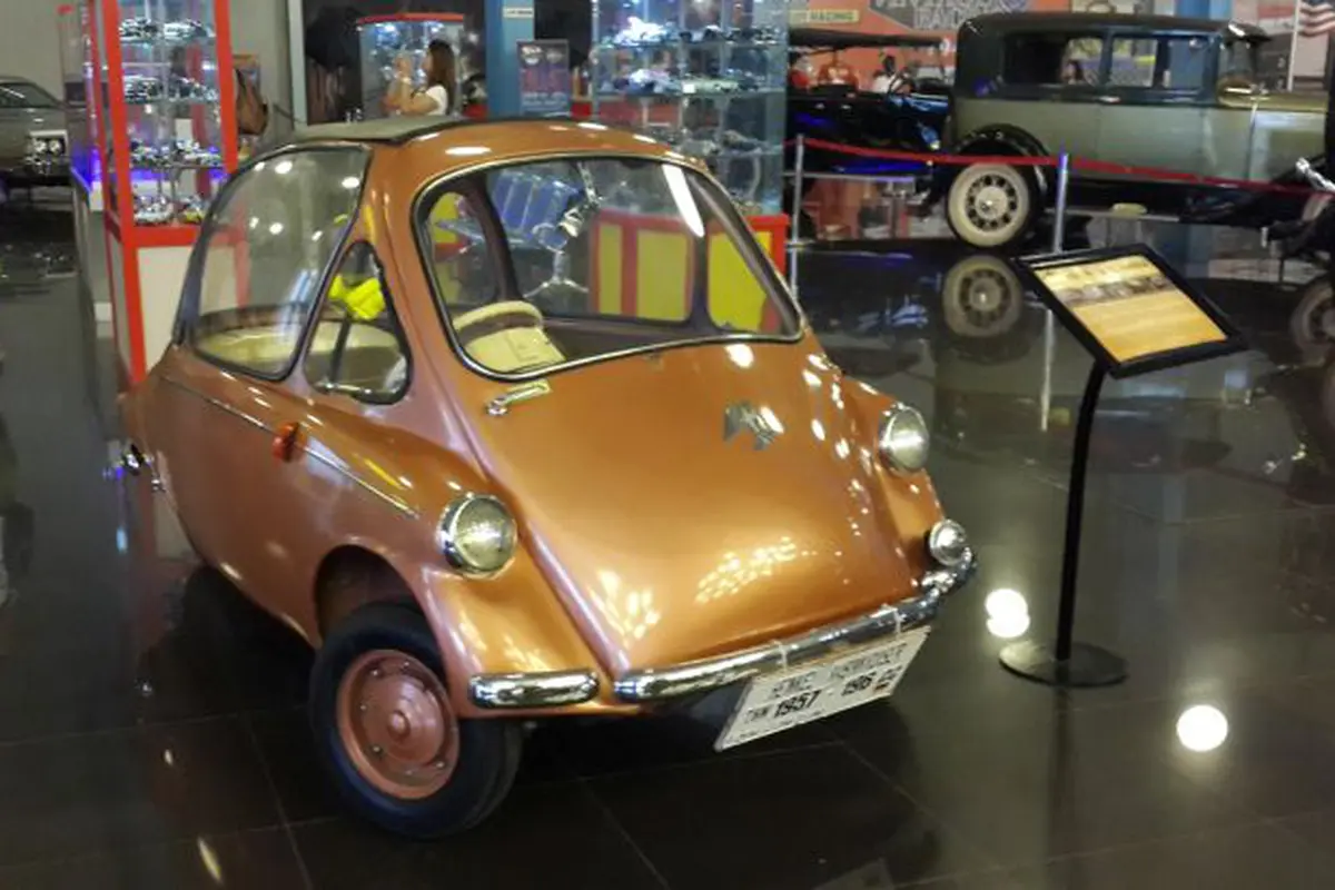 Mobil Jadul Ini Seperti Kapsul