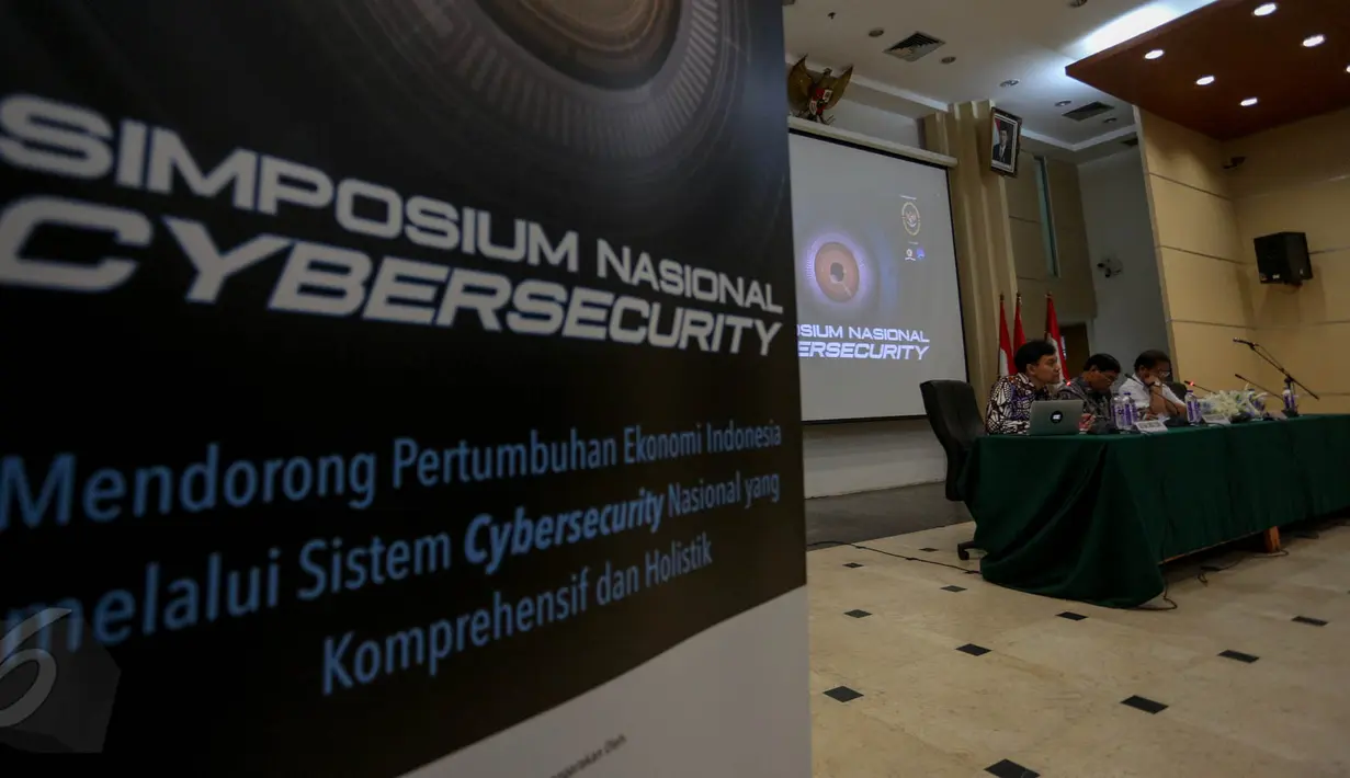 Suasana konferensi pers terkait pelaksanaan acara simposium Cyber Security di Gedung Serbaguna Menkominfo, Jakarta, Kamis (28/5/2015). (Liputan6.com/Faizal Fanani)