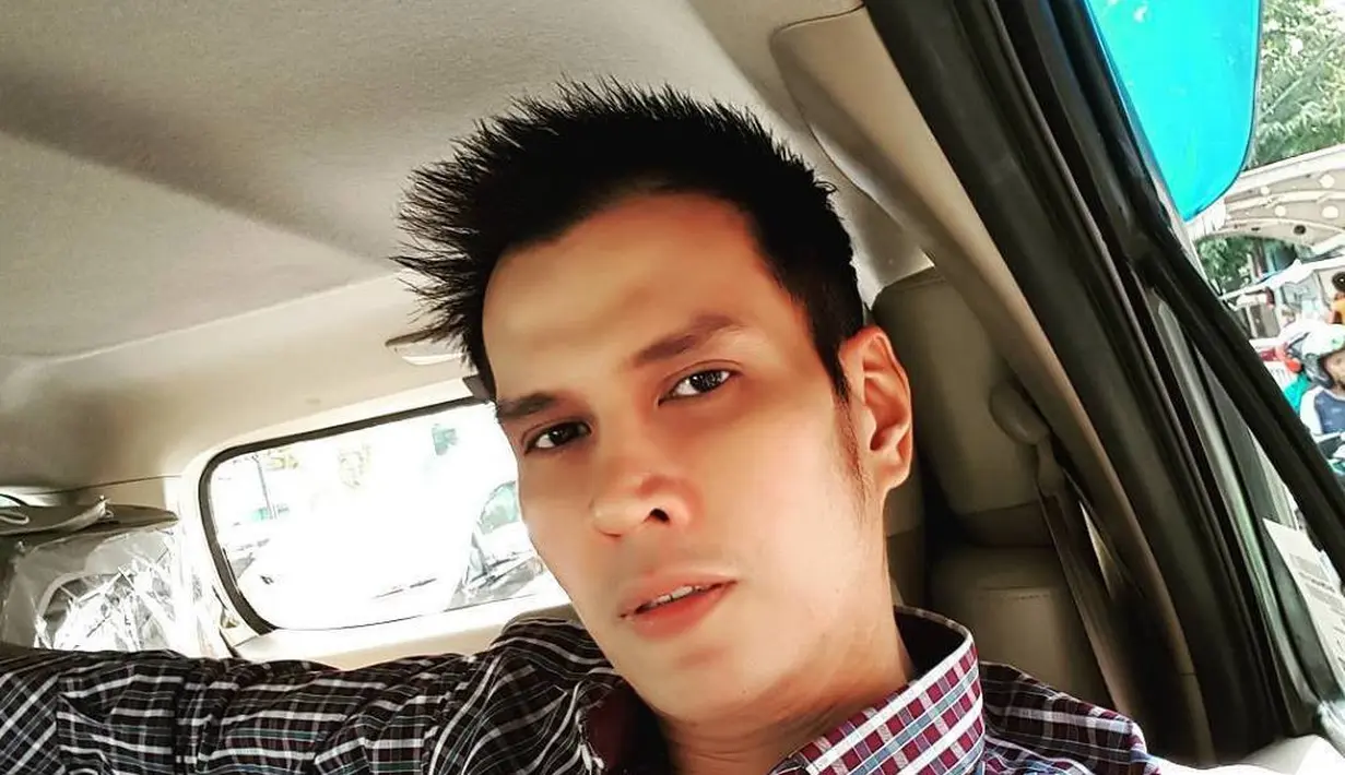 Meninggalnya dr. Ryan Thamrin begitu mengejutkan karena begitu mendadak. Ia menghembuskan napas terakhirnya pada 4 Agustus 2017. Mantan presenter ini meninggal karena maag akut. (instagram/dr_ryanthamrin)