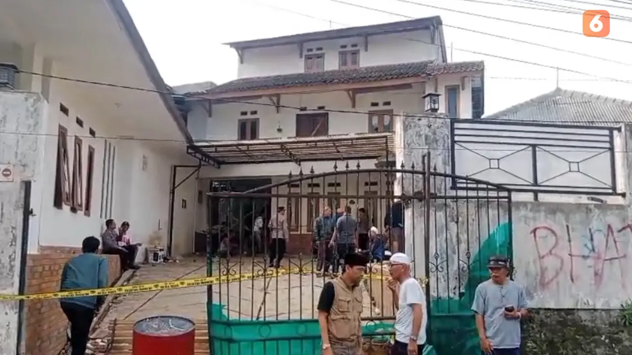 Garis polisi rumah singgah di Kampung Tangkil, Desa Tangkil, Kecamatan Cidahu, Kabupaten Sukabumi. (Liputan6.com/Istimewa).