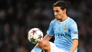 1. Jesus Navas (Manchester City), gelandang sayap kanan asal Spanyol ini memiliki kecepatan lari 18 dari nilai maksimal 20 dan akselerasi 19. (EPA/Peter Powell) 