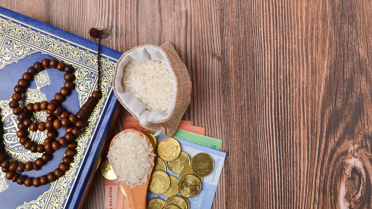 Membayar zakat