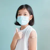 ilustrasi anak suntik vaksin/Backgroundy/Shutterstock