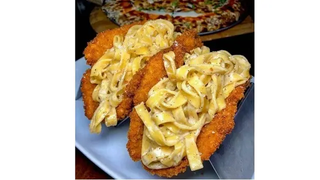 6 Potret Kombinasi Sandwich Ini Nyeleneh, Bikin Geleng Kepala