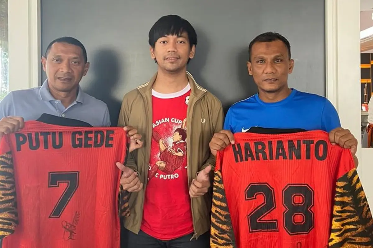 I Putu Gede Dwi Santoso dan Harianto
