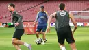 Pertemuan pertama di markas Atletico Madrid berakhir imbang 1-1. Hasil itu memberi sedikit keunggulan bagi Arsenal yang kini bermain di depan publik sendiri. (AFP/Glyn Kirk)