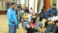 Salam Rindu Orangtua Mahasiswa Unesa untuk Putra-Putri di Natuna