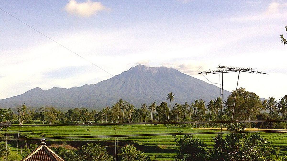 Pesan Gaib Gunung Raung: Menelusuri Pondok Demit dan Legenda Kerajaan ...